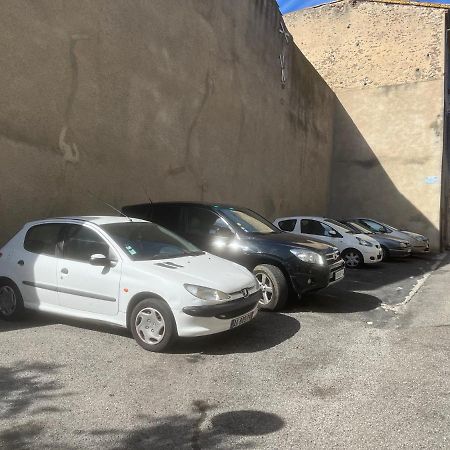 Jouxtant Le Canal Du Midi Trèbes Eksteriør bilde